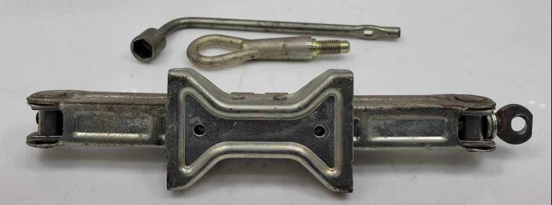 2003 - 2008 Nissan 350Z Spare Tire Tool Jack Kit Assembly OEM 99550CE86C
