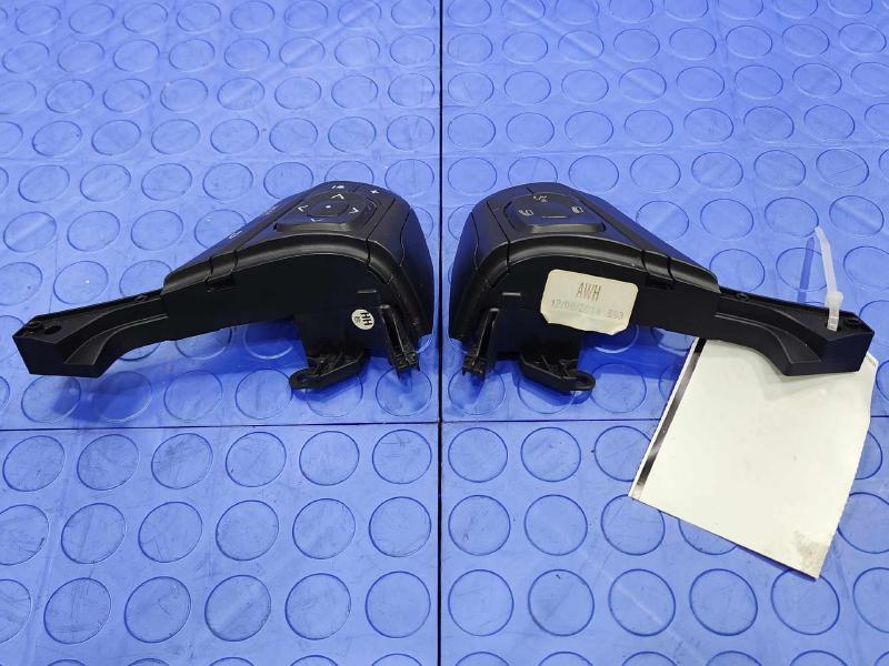 2015 Toyota Camry LE Steering Wheel Cruise Radio Switches OEM 84250-06550