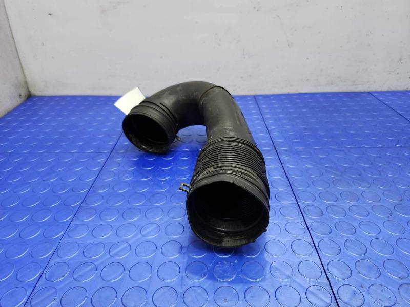 2011 Volkswagen Touareg Air Intake Tube/Resonator