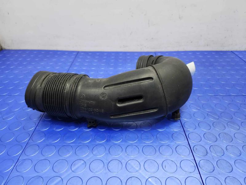 2011 Volkswagen Touareg Air Intake Tube/Resonator