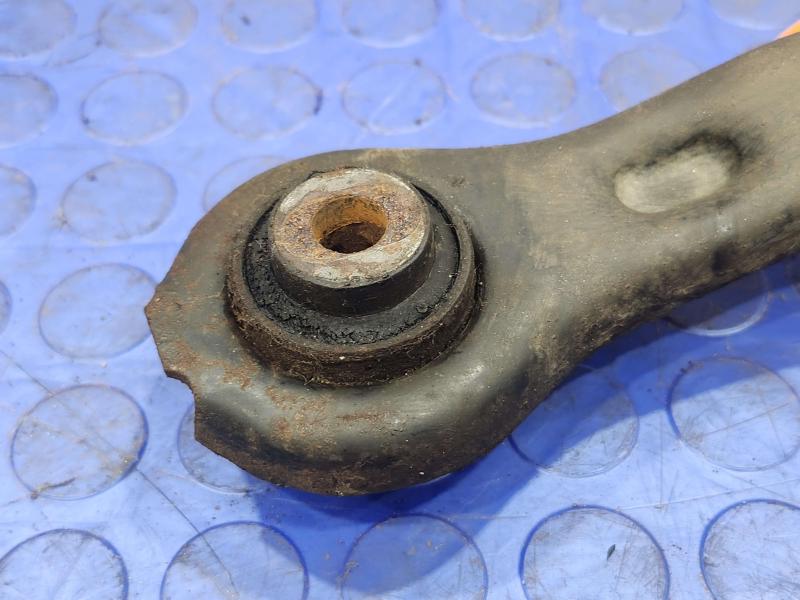 2009 Chevrolet Malibu Lower Control Arm Rr