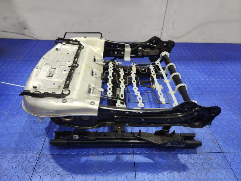 2018 Alfa Romeo Giulia Seat Track