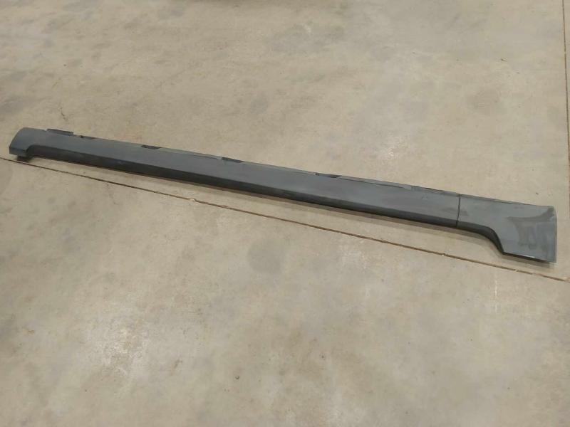 2006 Volkswagen Passat Rocker Moulding
