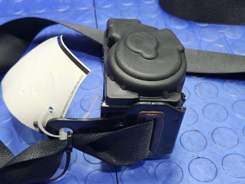 2015 Infiniti Q50 Rear Seat Belt