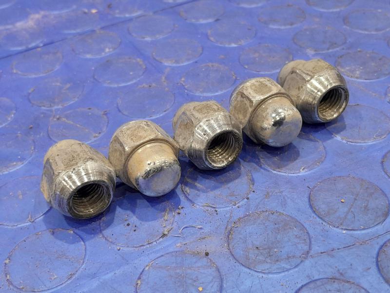 2019 Hyundai Kona Lug Nuts