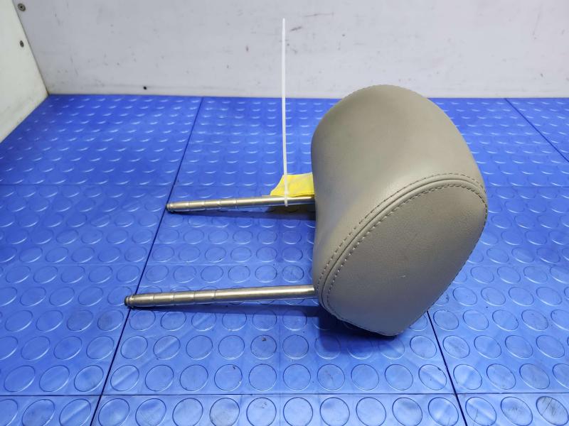 2005 Volkswagen Jetta Headrest