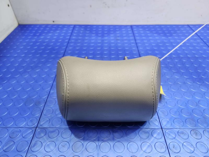 2005 Volkswagen Jetta Headrest