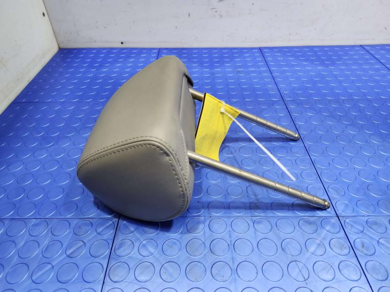 2005 Volkswagen Jetta Headrest