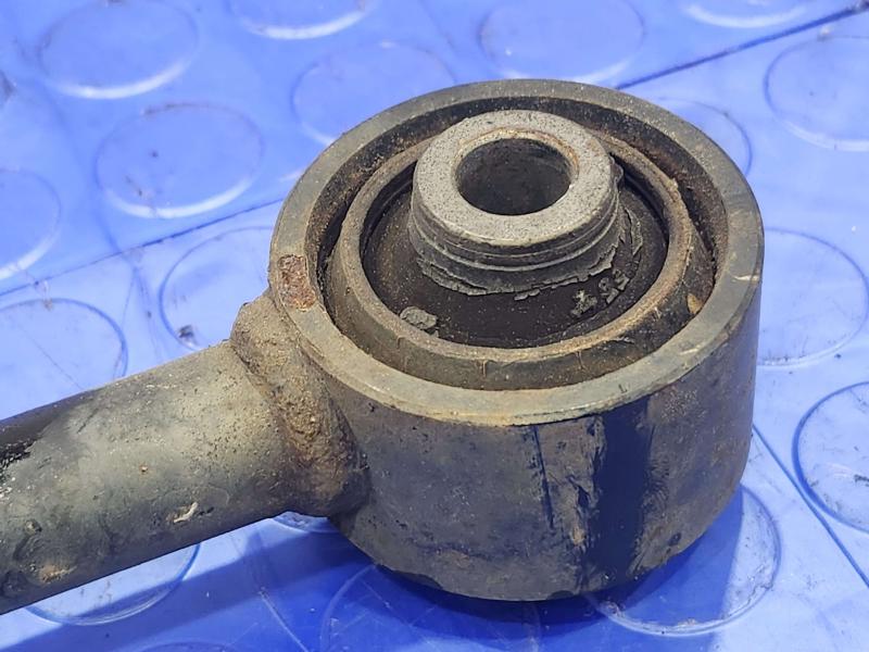 2017 Toyota Prius Lower Control Arm Rr