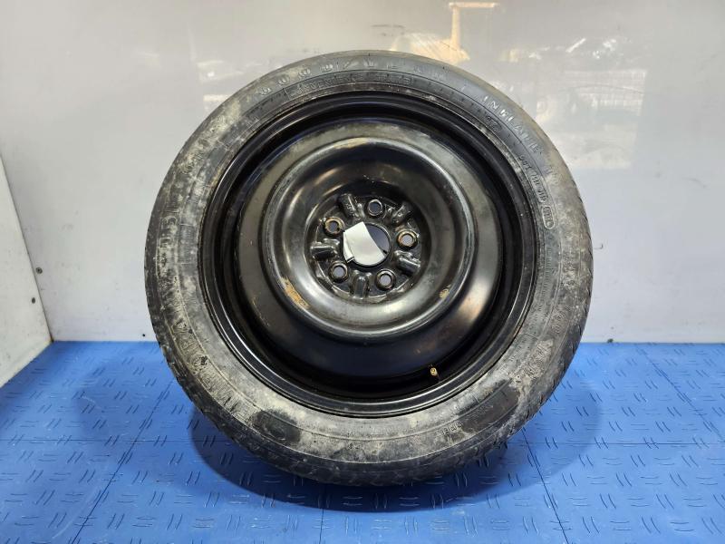 2013 Toyota Camry Wheel
