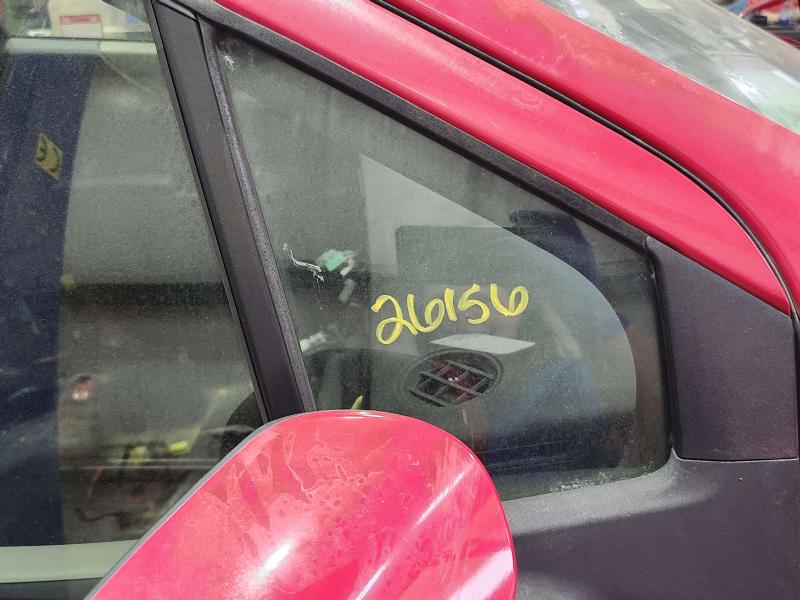 2013 Toyota Yaris Front Vent Glass/Window