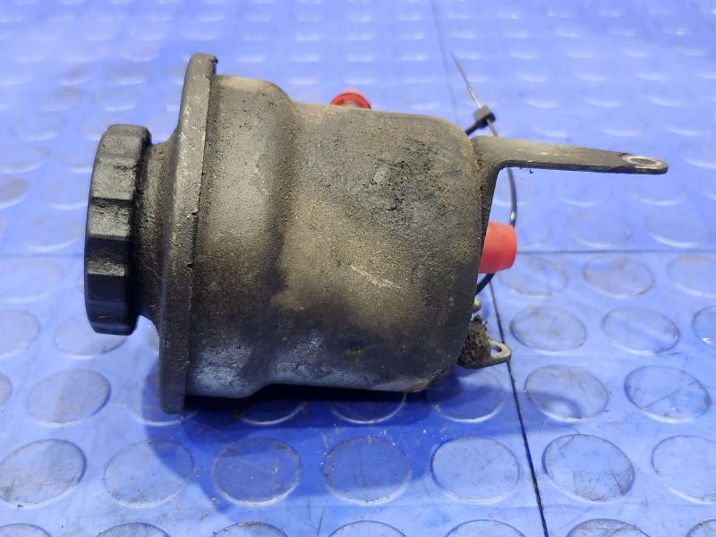 2009 Toyota Tacoma Power Steering Reservoir