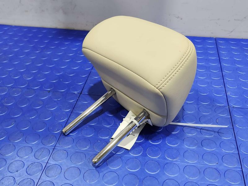 2015 Nissan Murano Headrest