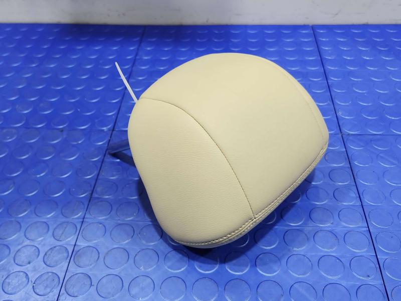 2015 Nissan Murano Headrest
