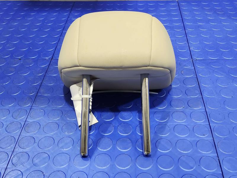 2015 Nissan Murano Headrest