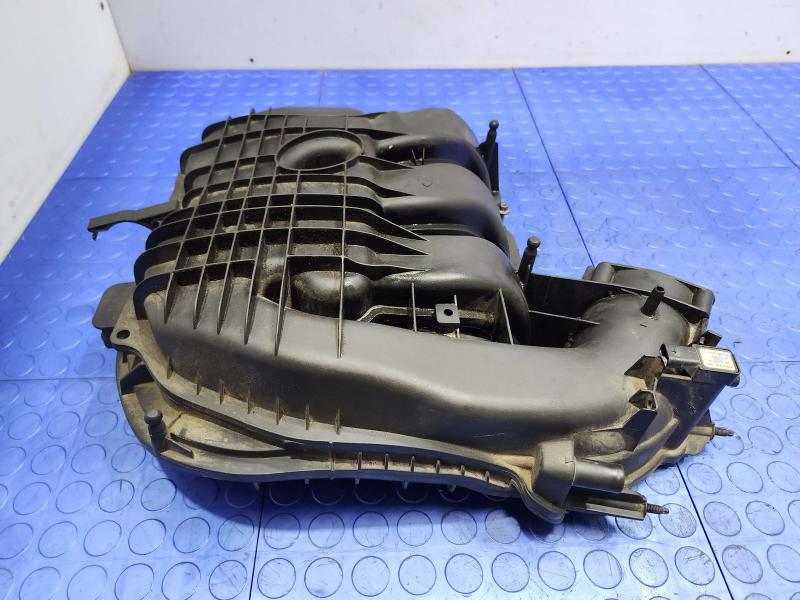2012 Dodge Grand Caravan Intake Manifold