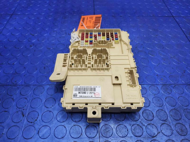 2019-2021 Kia Forte Instrument Panel Junction Block Genuine OEM 91950-M7390