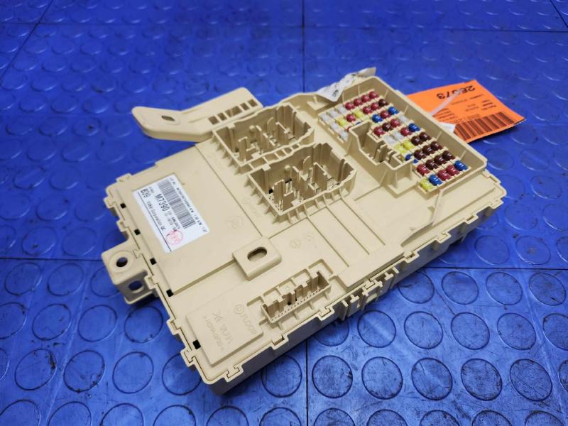 2019-2021 Kia Forte Instrument Panel Junction Block Genuine OEM 91950-M7390