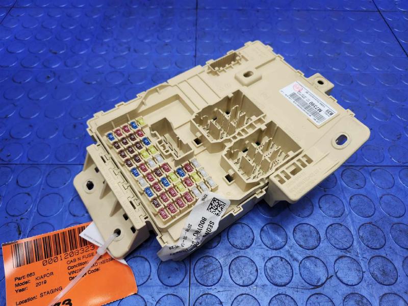 2019-2021 Kia Forte Instrument Panel Junction Block Genuine OEM 91950-M7390