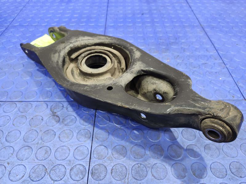 2013 Chrysler 300 Lower Control Arm Rr