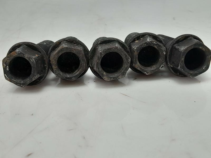 2018 BMW 430i Lug Nuts