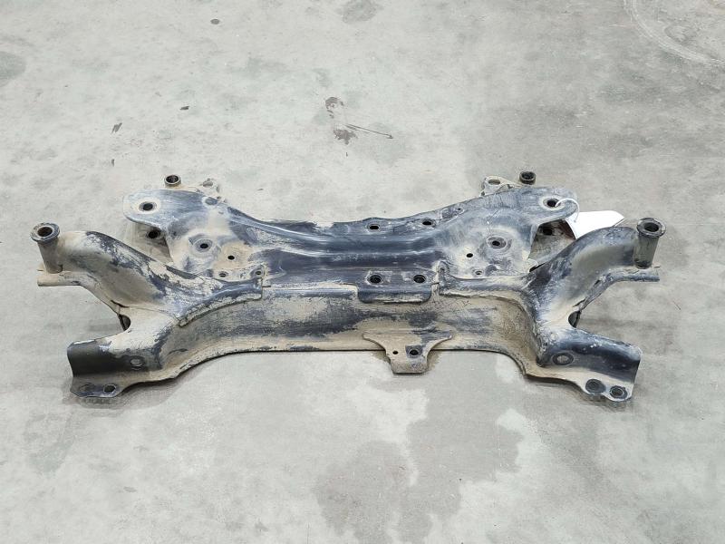 2014 Toyota Prius Crossmember/Cradle/Undercarria