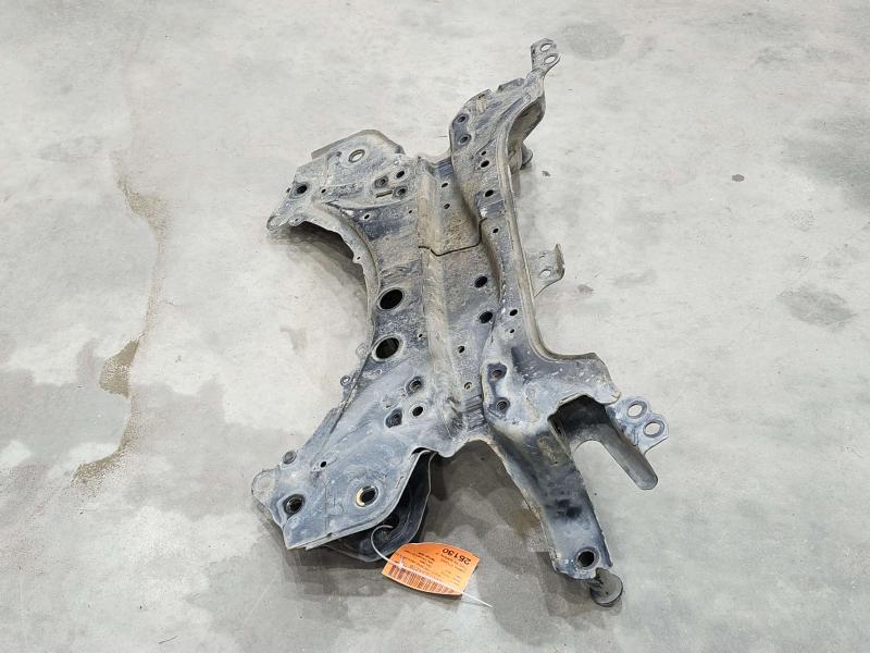 2014 Toyota Prius Crossmember/Cradle/Undercarria