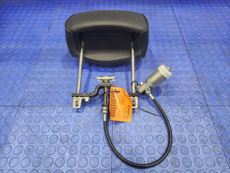 2011 Maserati Quattroporte Headrest