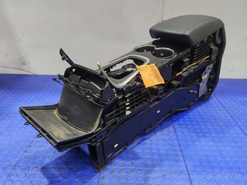 2016 Ford Edge Front Console