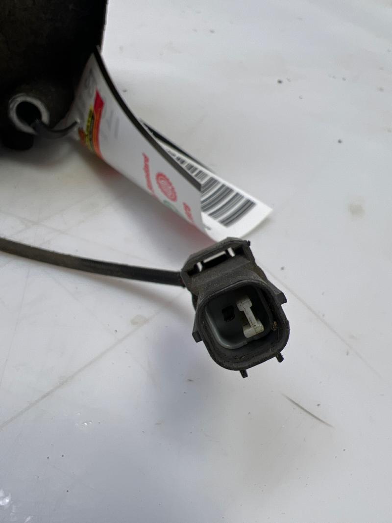 1994 1995 Honda Civic AC Compressor Assembly Sanden Manufacturer OEM 38810P06A04