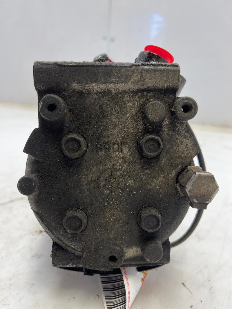 1994 1995 Honda Civic AC Compressor Assembly Sanden Manufacturer OEM 38810P06A04