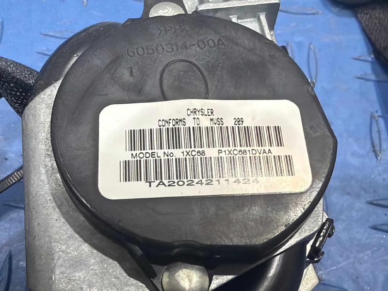 2012 Jeep Compass Front Seat Belt