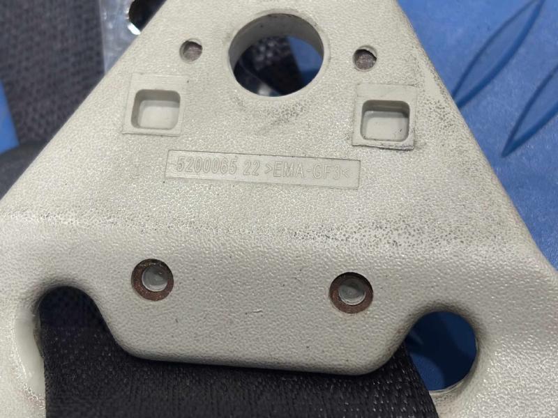 2012 Jeep Compass Front Seat Belt