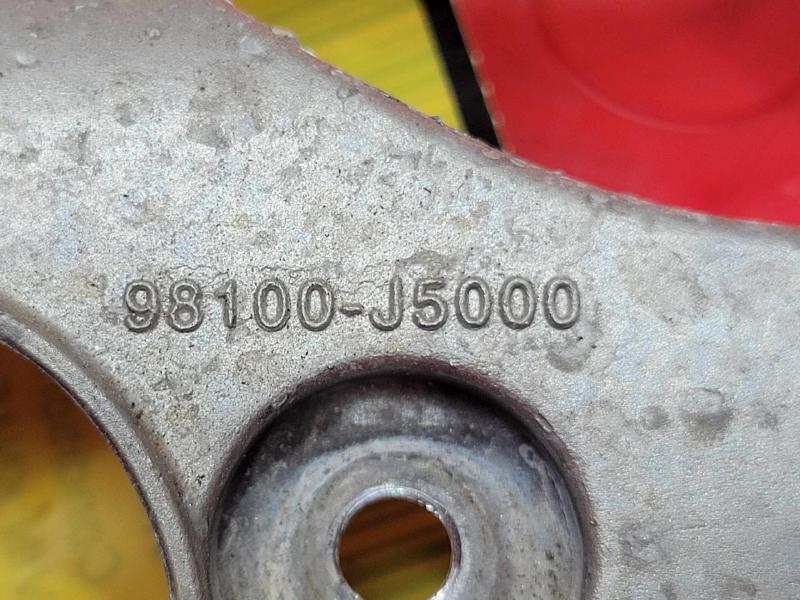 2018-2021 Kia Stinger Windshield Wiper Linkage Transmission OEM Part 98120J5000