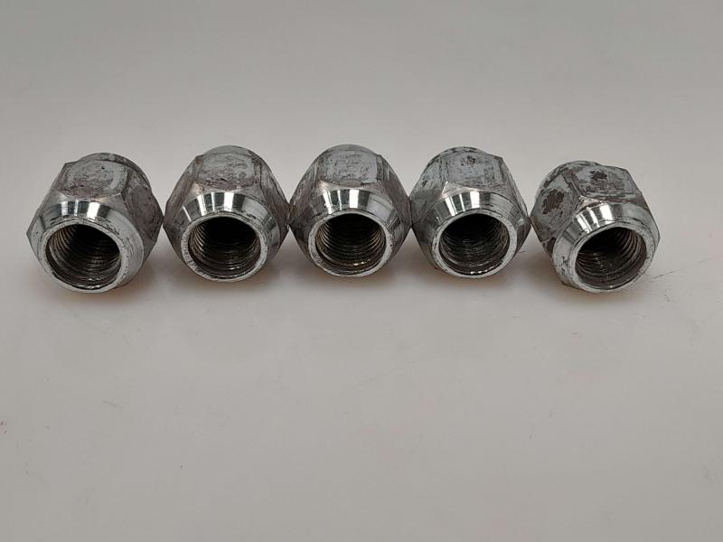 2014 Subaru Forester Lug Nuts