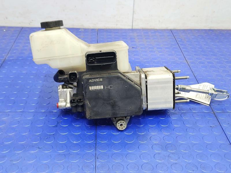 2019 Nissan Titan Master Cylinder