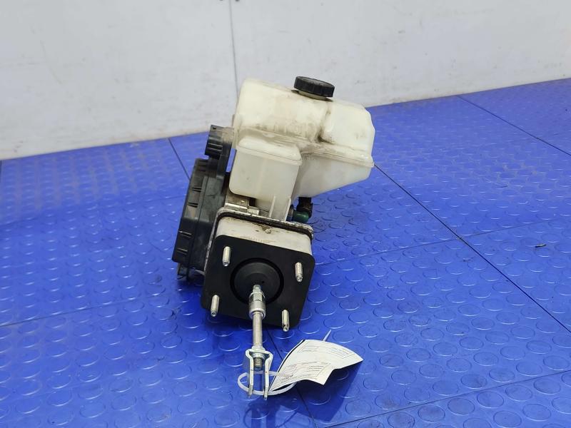 2019 Nissan Titan Master Cylinder