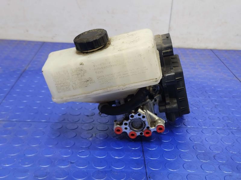 2019 Nissan Titan Master Cylinder
