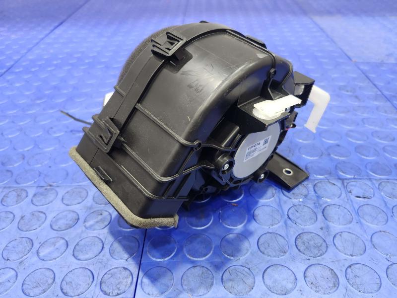 2017 Toyota Prius Blower Motor