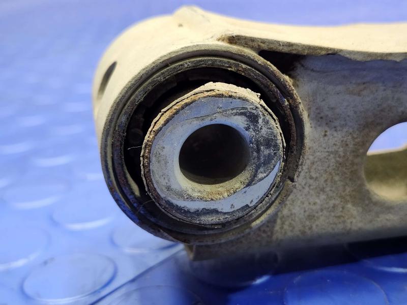 2019 GMC Terrain Lower Control Arm Rr