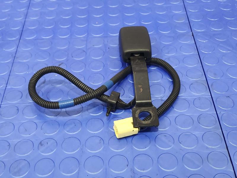 2011 Subaru Forester Front Seat Belt
