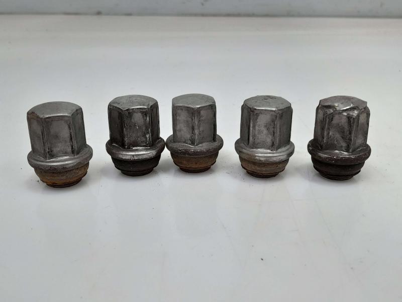 2015 Ram 1500 Lug Nuts