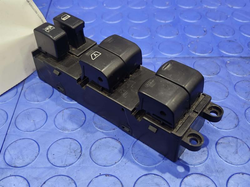 2009-2010 Subaru Forester Master Window Switch Assembly Genuine OEM 83071FG070