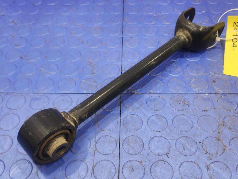2016 Toyota Prius Lower Control Arm Rr