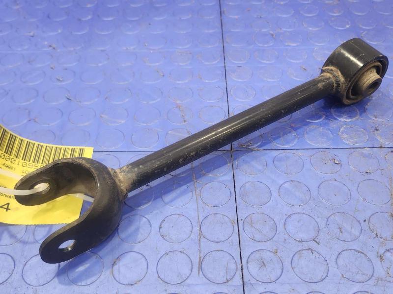 2016 Toyota Prius Lower Control Arm Rr