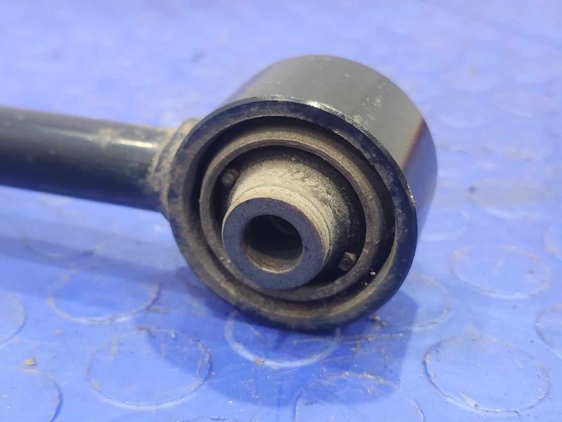 2016 Toyota Prius Lower Control Arm Rr