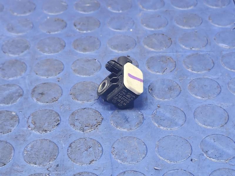 2011-2020 Dodge Durango Crash Impact Sensor Genuine OEM Part 56054085AA
