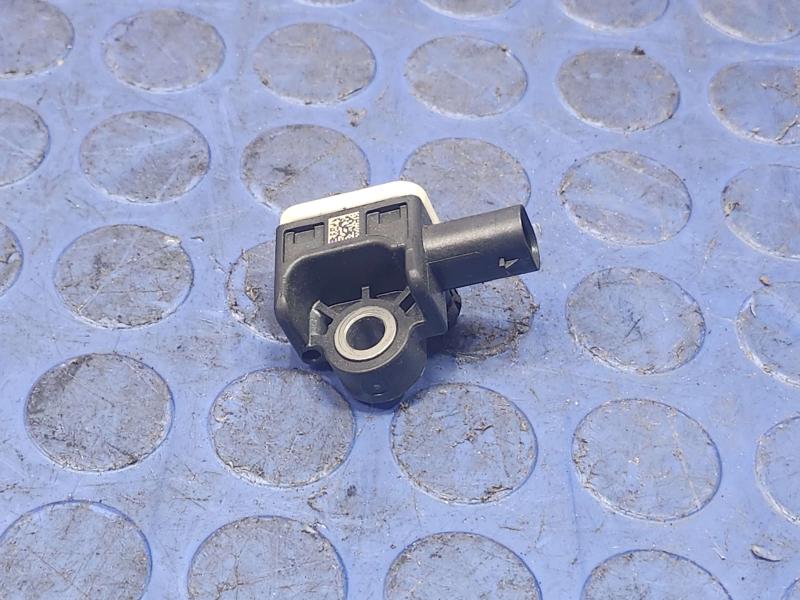 2011-2020 Dodge Durango Crash Impact Sensor Genuine OEM Part 56054085AA