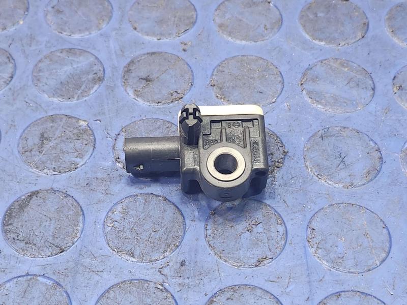 2011-2020 Dodge Durango Crash Impact Sensor Genuine OEM Part 56054085AA