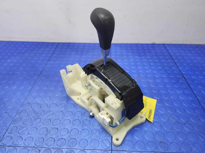 2017 Hyundai Accent Floor Shifter